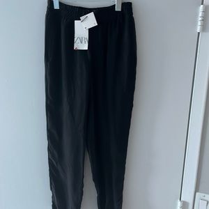 NWT Zara black straight leg cropped pant